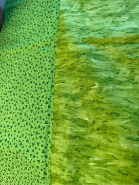 Quality Vintage Quilting Fabric Triangle-33” (1 yd is 36”) and 3/4 yd Marble